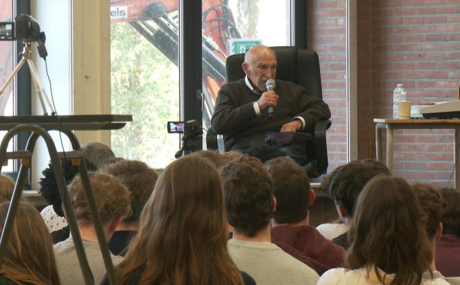 Nivelles : Le message de paix de Simon Gronowski aux jeunes