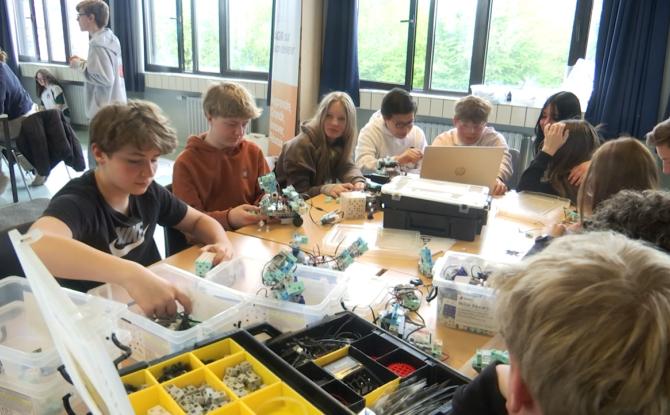 Jodoigne : Un concours de robots pour jeunes codeurs