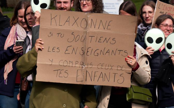 Nivelles : Action contre les mesures de la FWB au Collège Sainte-Gertrude