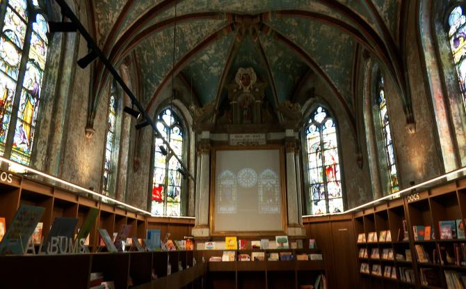 Inauguration de la nouvelle bibliothèque dans l'ancienne chapelle des Augustines