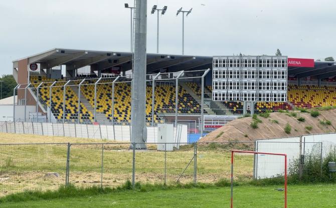 Wavre : Un stade de hockey qui dérange ?